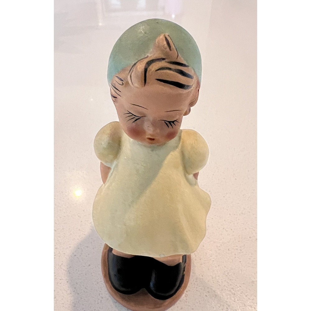 Antique Terracotta Girl Holding Bouquet Behind Back Figurine Japan
